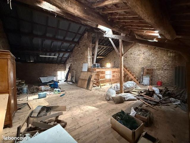 Grange 1 pièce 220 m²