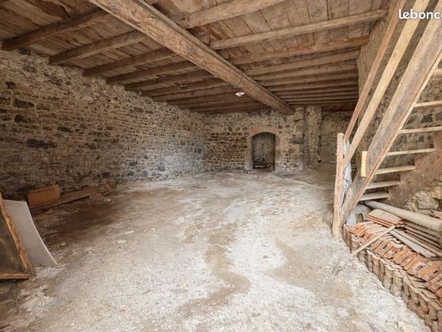 Grange 1 pièce 230 m²