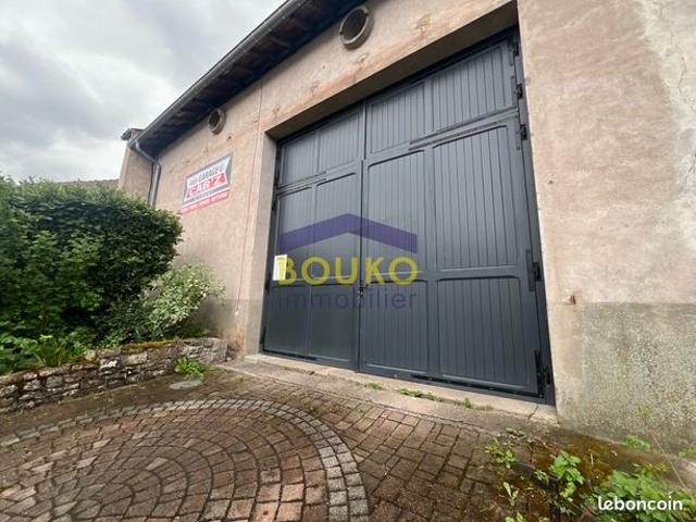 Grange 1 pièce 230 m²