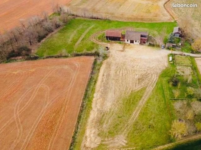 Grange 1 pièce 285 m²