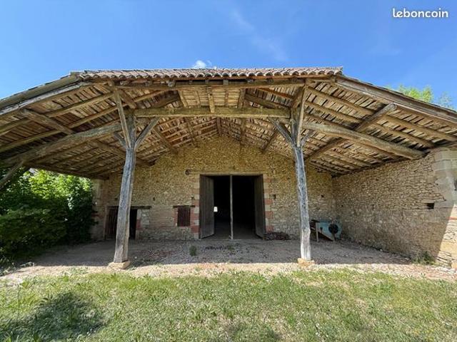 Grange 1 pièce 310 m²