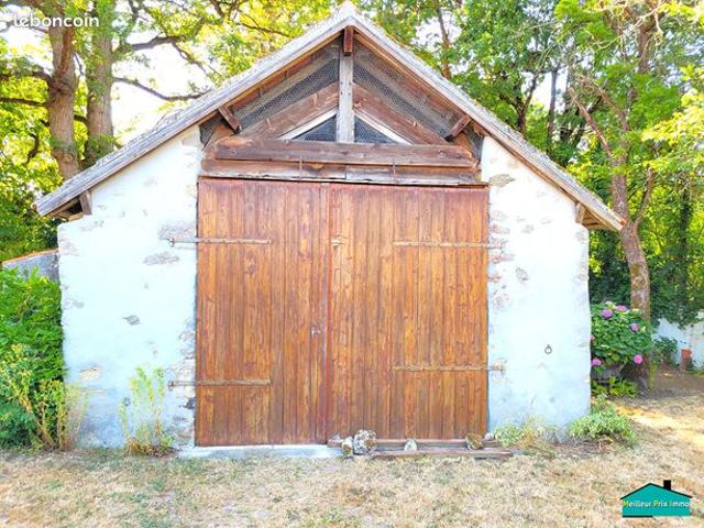 Grange 1 pièce 35 m²