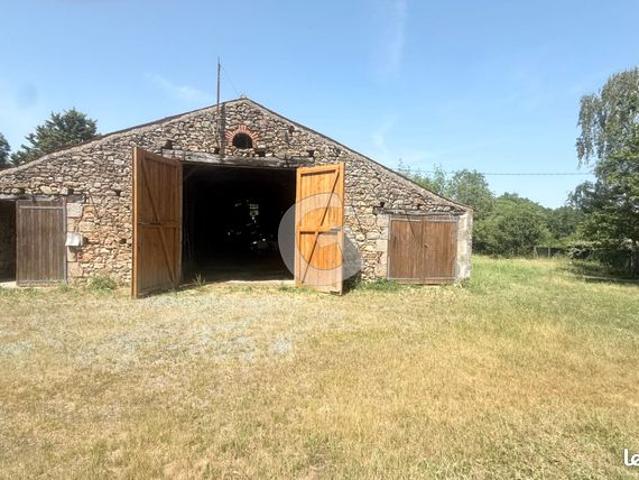 Grange 1 pièce 360 m²