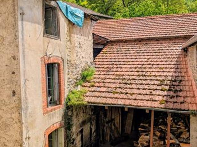 Grange 2 pièces 100 m²