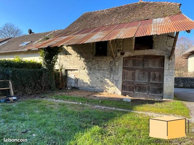 Grange 2 pièces 100 m²