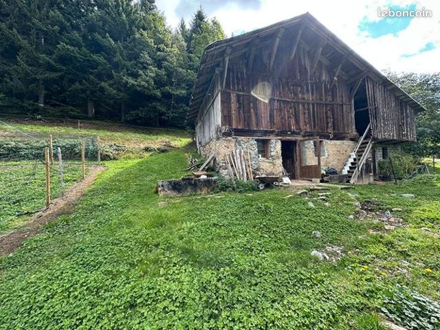 Grange 2 pièces 120 m²