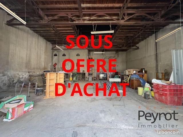 Grange 2 pièces 130 m²