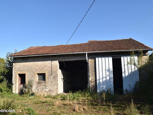 Grange 2 pièces 150 m²