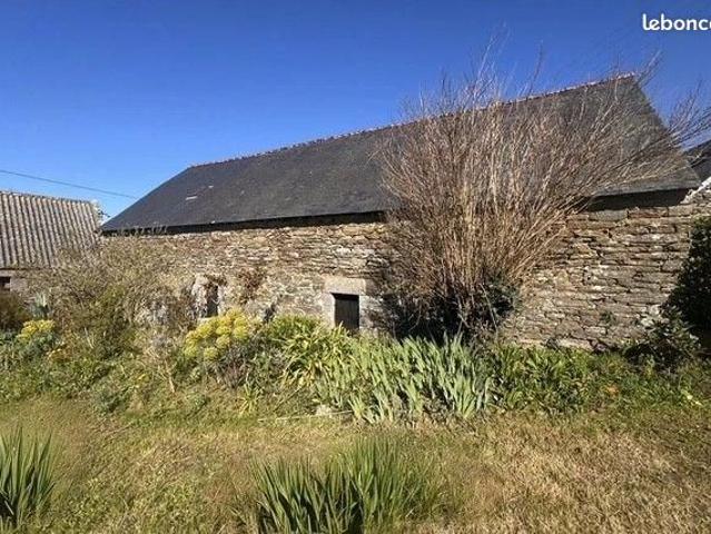 Grange 2 pièces 150 m²