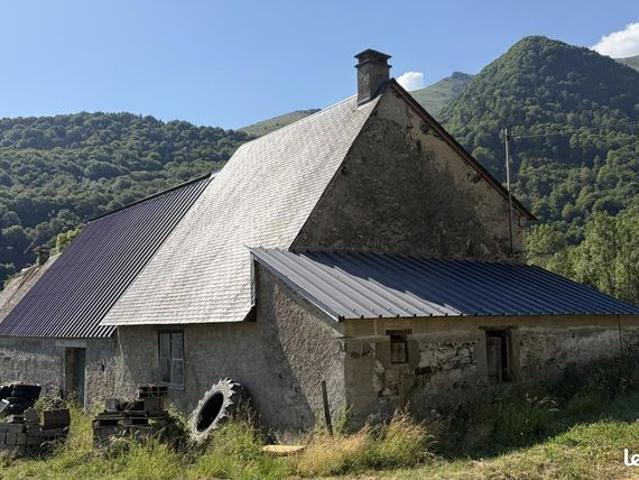Grange 2 pièces 200 m²