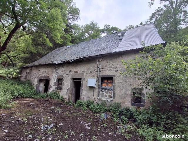 Grange 2 pièces 200 m²