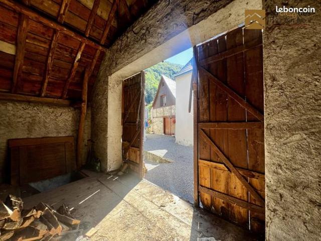 Grange 2 pièces 240 m²