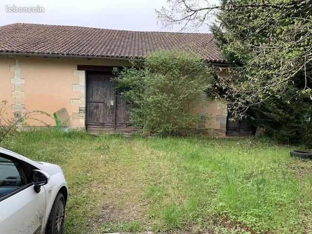 Grange 2 pièces 250 m²