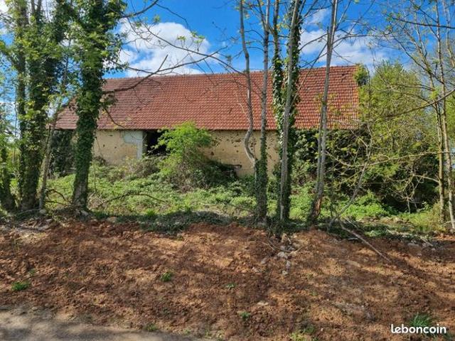 Grange 2 pièces 300 m²
