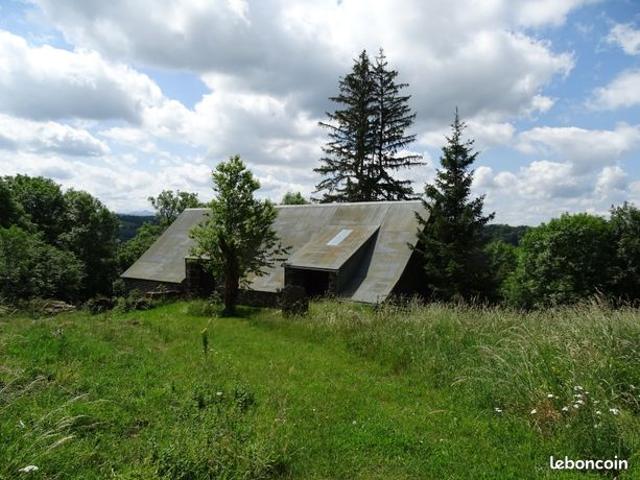Grange 2 pièces 300 m²