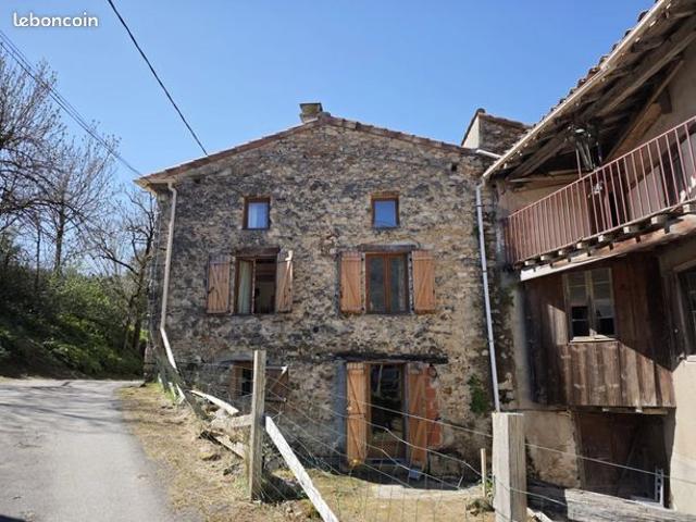 Grange 2 pièces 83 m²