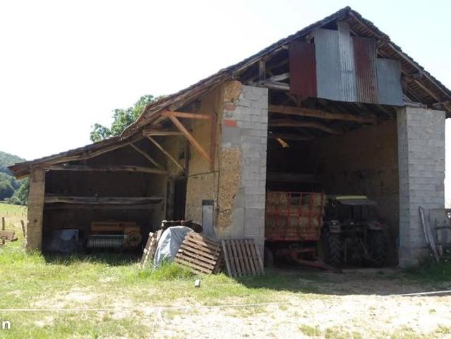 Grange 2 pièces 93 m²