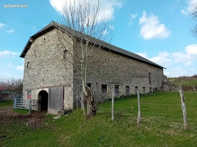Grange 330 m² Aurillac