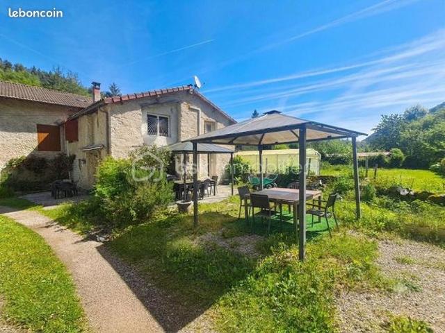 Grange 4 pièces 100 m²