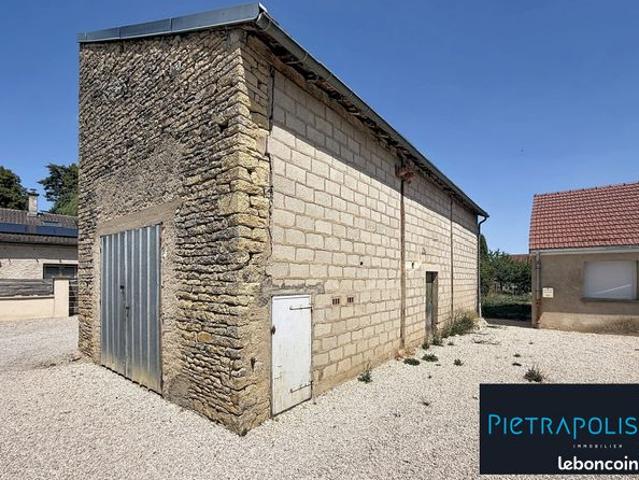 Grange 4 pièces 120 m²