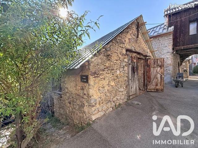 Grange 4 pièces 150 m²