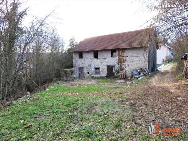 Grange 4 pièces 180 m²