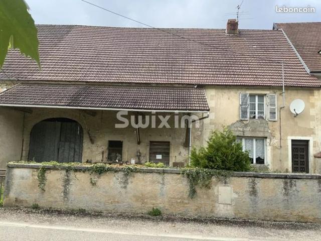 Grange 4 pièces 300 m²