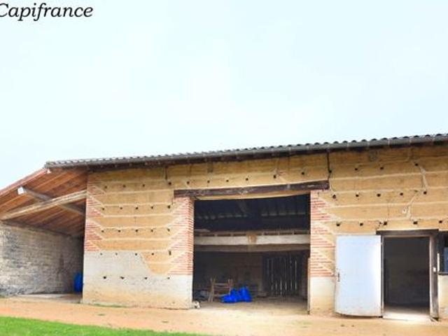Grange 4 pièces 330 m²