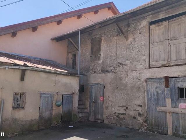 Grange 4 pièces 92 m²