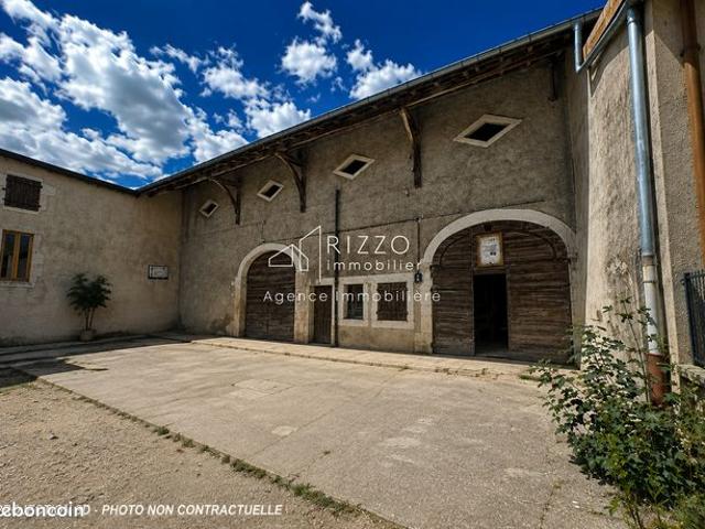 Grange 5 pièces 180 m²