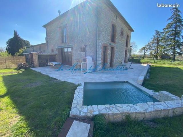 Grange 6 pièces 210 m²