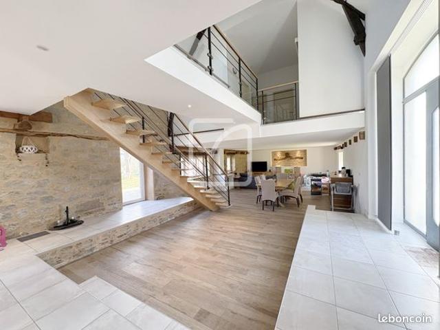 Grange 8 pièces 192 m²