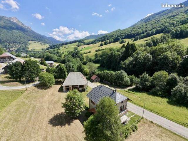 Grange 8 pièces 310 m²