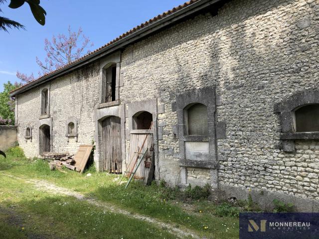 GRANGE A BARBEZIEUX