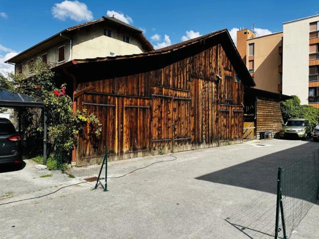 Grange à fort potentiel à CLUSES quartier de la Sardagne