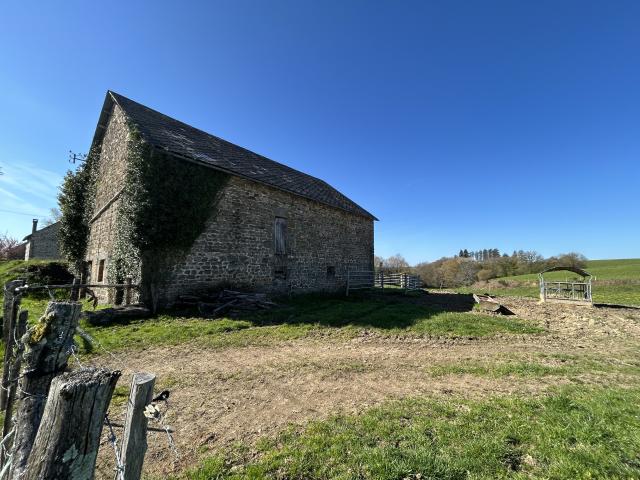 Grange à Orliac de Bar en Corrèze