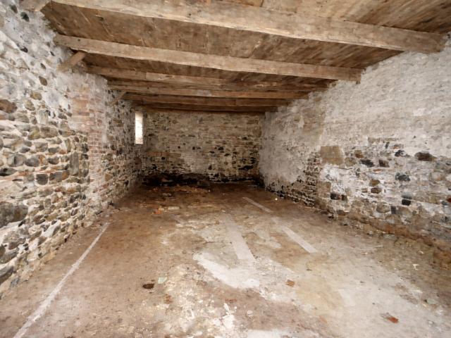 GRANGE A REHABILITER SAINT JULIEN SUR BIBOST CREATION 3 LOGEMENTS