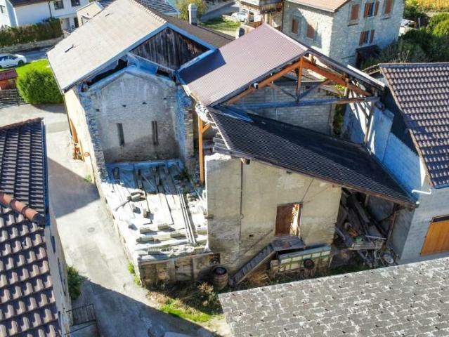 Grange avec grand potentiel à Ardon | dreamo. Ch