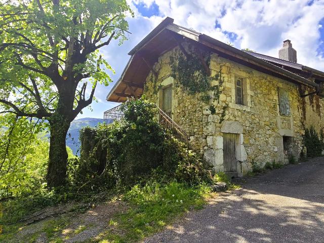 Grange de 110 m2 sur 253 m2 de terrain