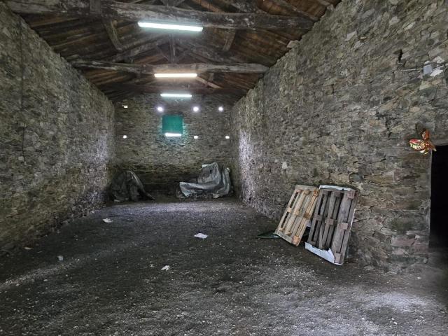 Grange de 300 m² à rénover