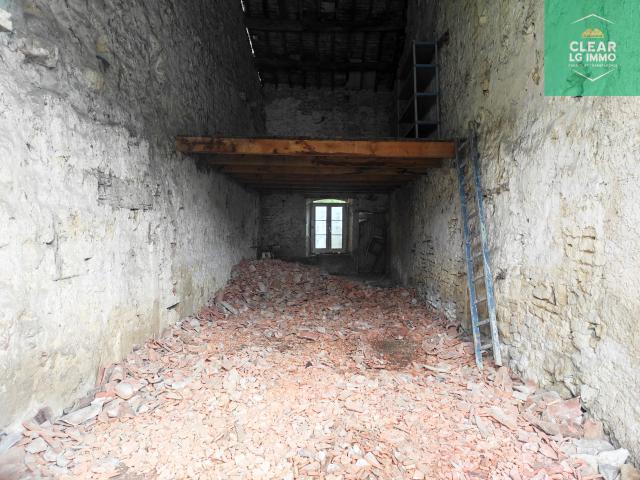 GRANGE DE 55 M2 + MEZZANINE IDÉALE STOCKAGE OU AMÉNAGEMENT STUDIO