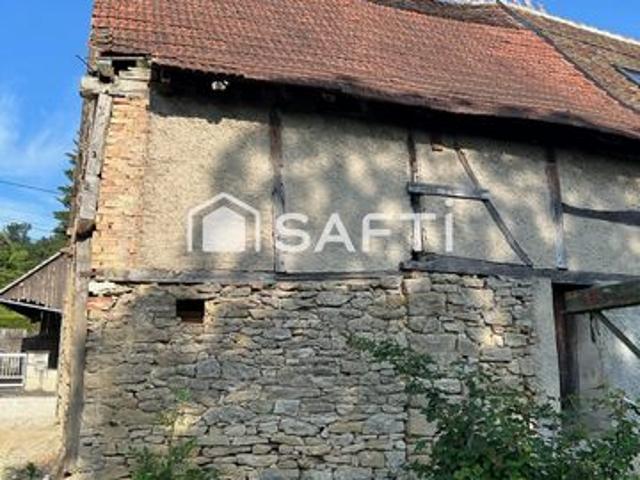 Grange de 90m² à réhabiliter entièrement au cœur de Walheim avec parking