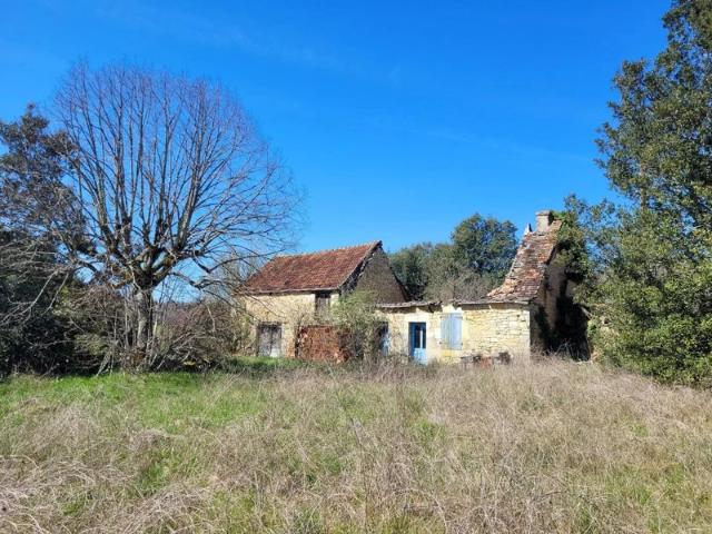 Grange en pierre sur ses terres de plus de 10 ha