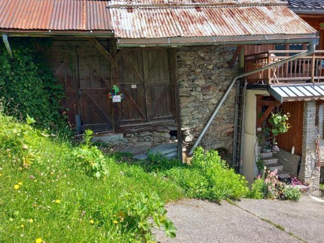 Grange étable classé en zone urbaine RNU constructible