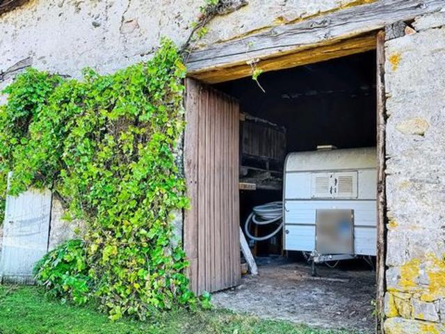 Grange pour stockage et ou atelier