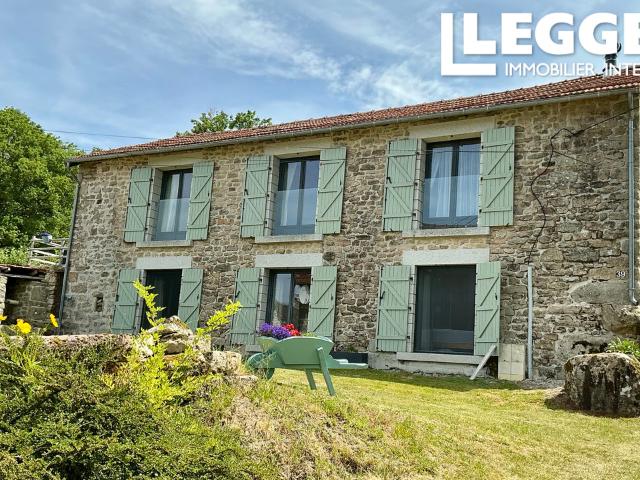 Grange restaurée avec goût, et un gîte indépendant