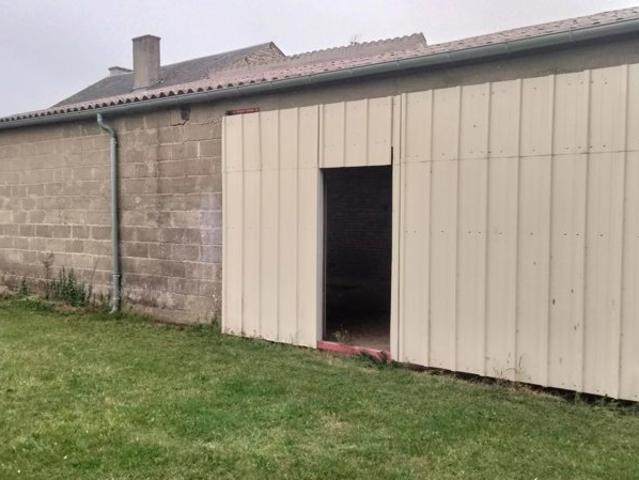 Grange + terrain constructible 2mns centre