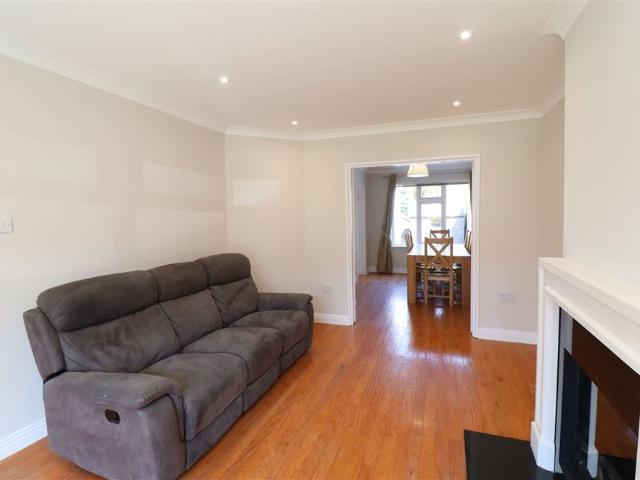 Grangebrook Avenue, Rathfarnham, Dublin 16