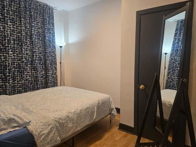 Grand 41/2 Meublé 2 Chambres 2 SDB. Très Lumineux Long Term
