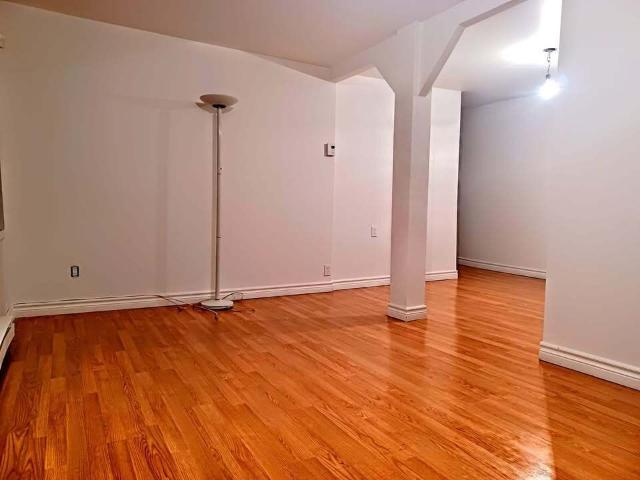 Grand 4½ à Louer – 1275$ – Belle Local
